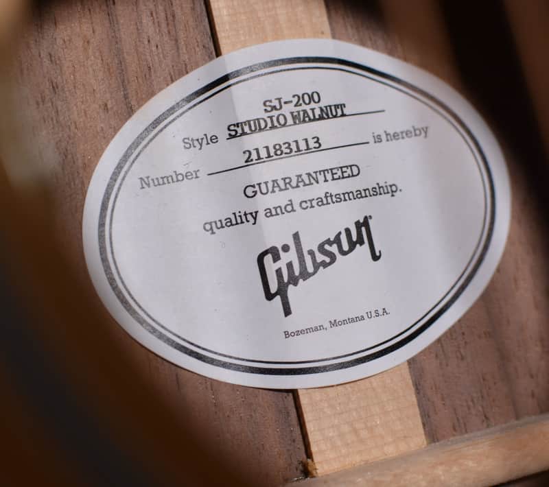 Gibson SJ-200 Studio Walnut Natural Jumbo