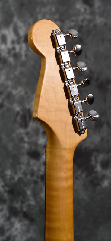 Fender Limited Edition American Vintage II 1961 Stratocaster Fiesta Red w/ 3A Flame Maple neck