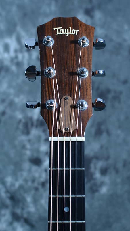 Taylor 310CE Cutaway Natural with Fishman Electronics