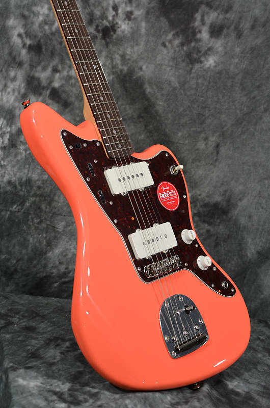 Squier Classic Vibe '60s Jazzmaster Tahitian Coral
