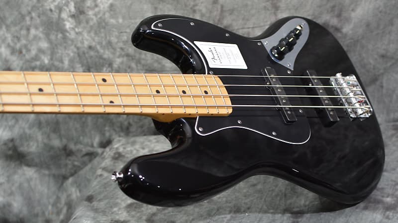 Fender Standard Jazz Bass Black 4-String
