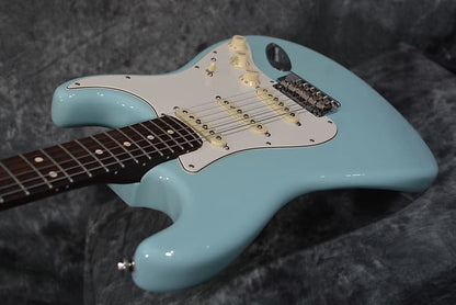 Fender American Professional Stratocaster Limited Edition Rosewood Neck 2017 Daphne Blue