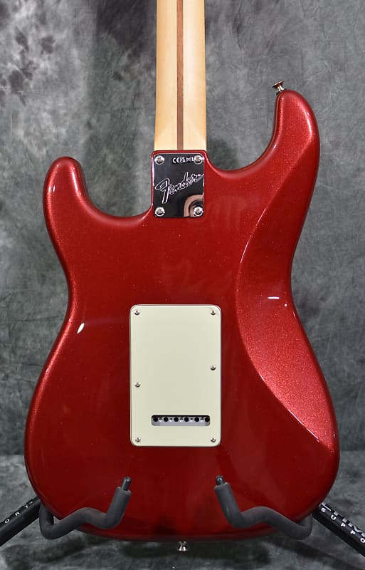 Fender American performer Stratocaster HSS Aubergine