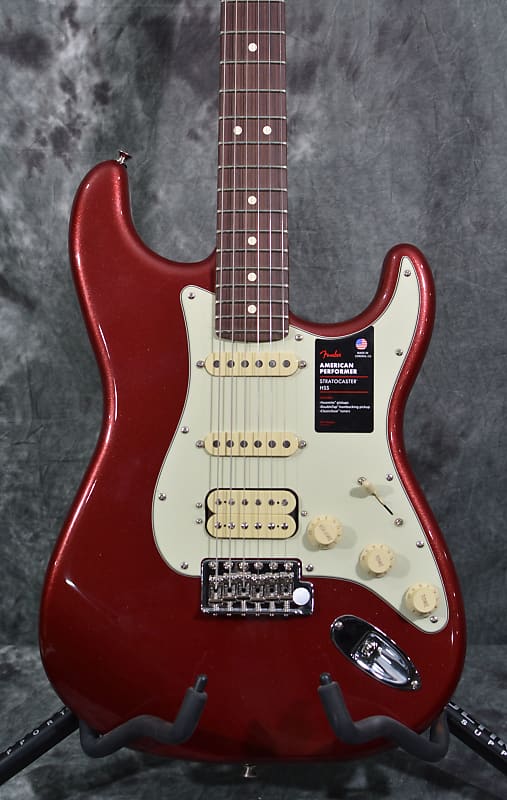 Fender American performer Stratocaster HSS Aubergine