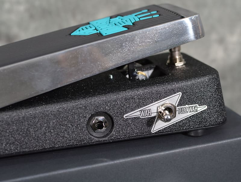 Dunlop DD95FQ Cry Baby Daredevil Fuzz Wah