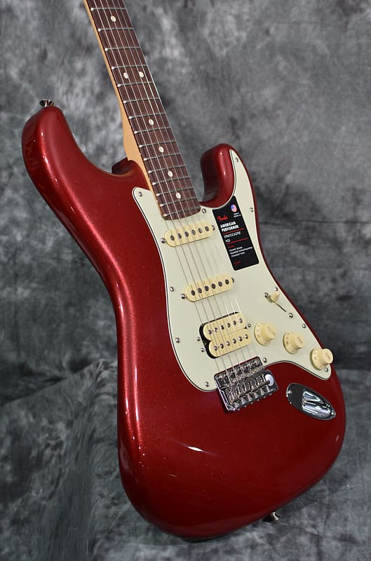Fender American performer Stratocaster HSS Aubergine