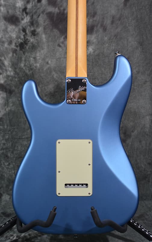 Fender American Performer Stratocaster Satin Lake Placid Blue