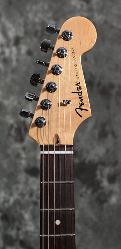 Fender Standard Stratocaster HSS Candy Cola