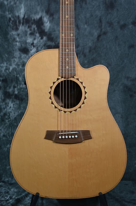 Cole Clark Fat Lady 2 Grand Auditorium Huon Pine Limited Edition 18/50