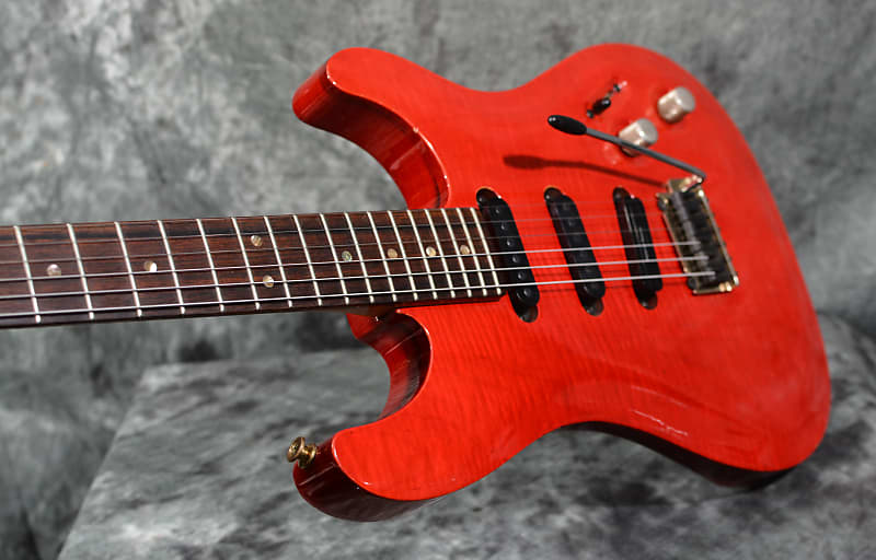 Peavey Falcon Custom Vintage 80s USA Flamed Maple Top