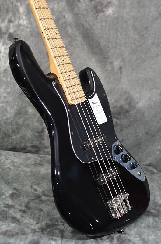 Fender Standard Jazz Bass Black 4-String