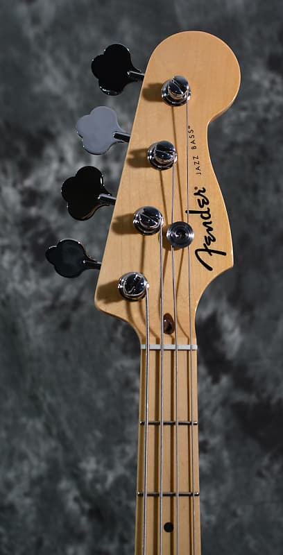 Fender Standard Jazz Bass Black 4-String