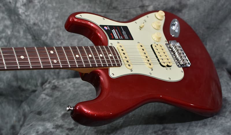 Fender American performer Stratocaster HSS Aubergine
