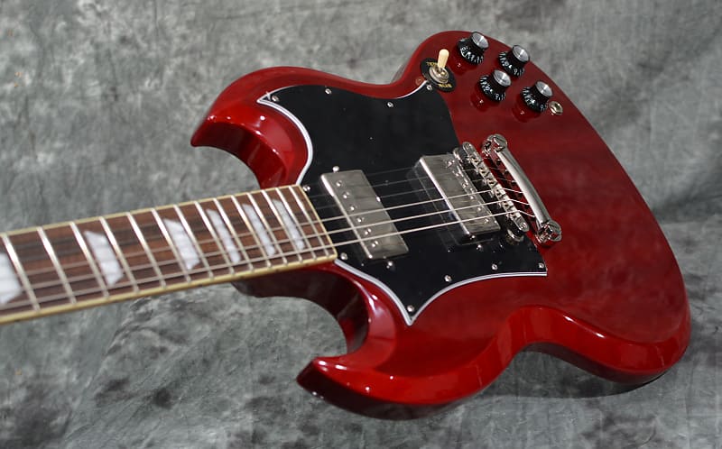 Epiphone SG Standard Batwing Guard Cherry