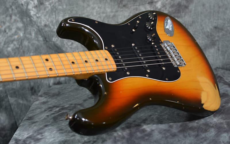 Fender 1979 Stratocaster Sunburst w/ OHSC
