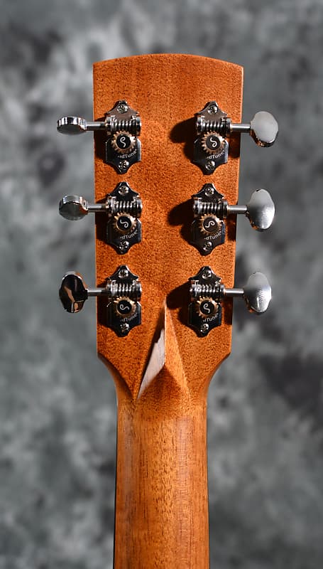 Cirrus CHG-28 Jumbo Standard Natural