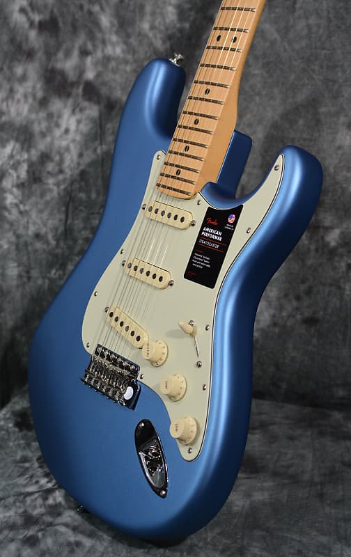 Fender American Performer Stratocaster Satin Lake Placid Blue