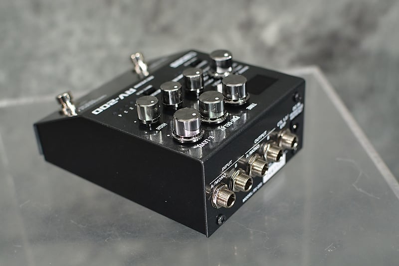 Boss RV-200 Reverb Multi Pedal