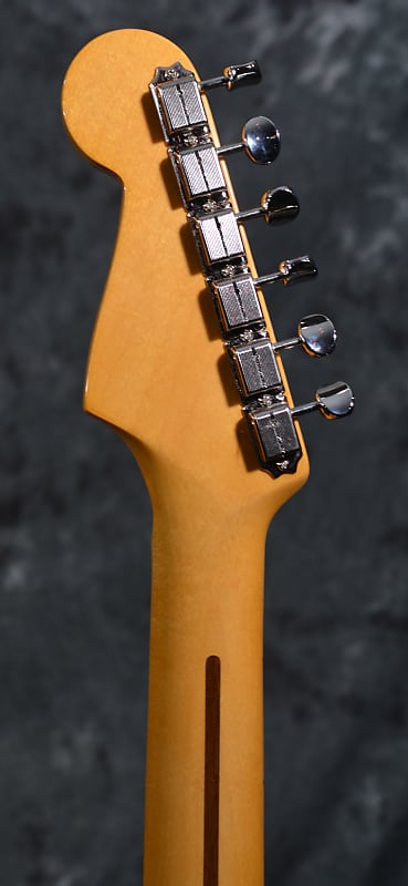 Fender American Vintage II 1957 Stratocaster Vintage Blonde
