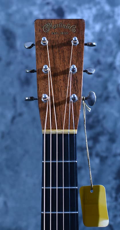 Martin D-18 Authentic 1937 Aged Custom Shop