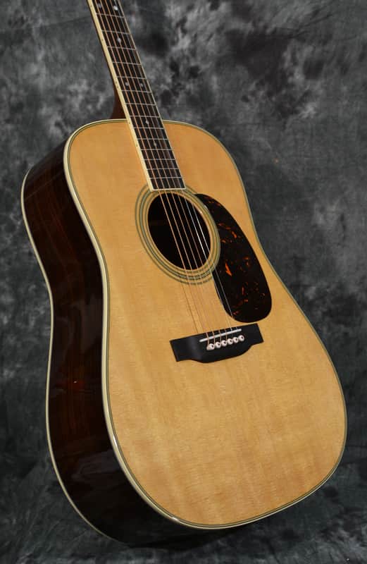Martin D-35 Dreadnought 3-Piece Back Standard Series Acoustic
