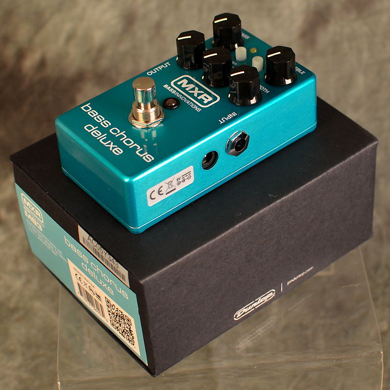 MXR M83 Bass Chorus Deluxe