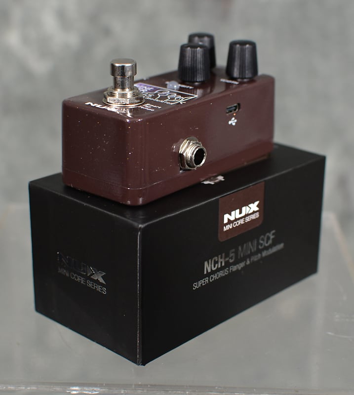 NuX NCH-5 Mini Super Chorus Flanger & Pitch Modulation