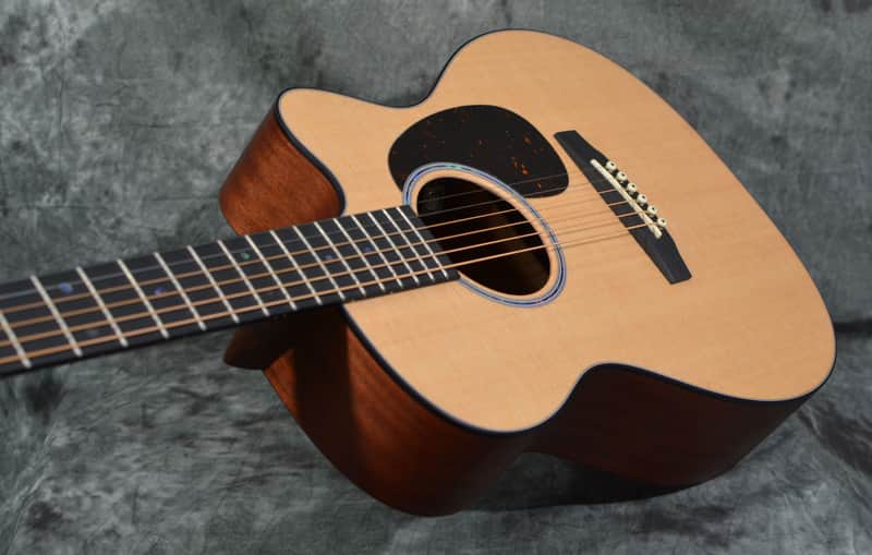 Martin Junior Series 000C-Jr E Cutaway