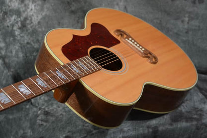 Gibson SJ-200 Studio Walnut Natural Jumbo