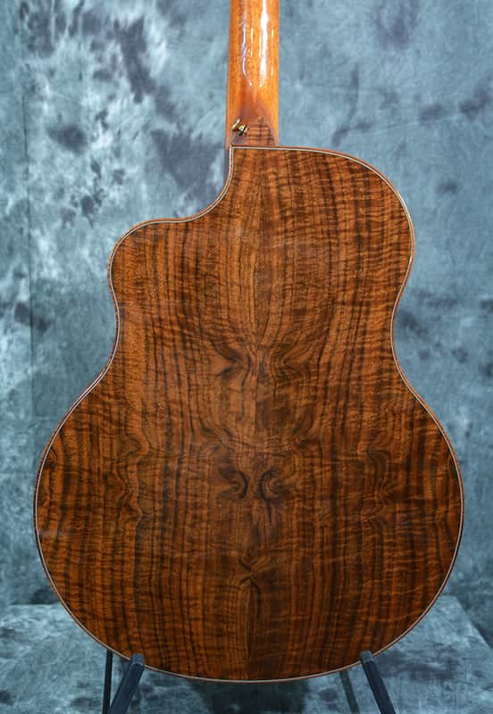 McPherson MG 4.5 Acoustic Electric Heavily Figured Walnut Back & sides w Spruce top 2010