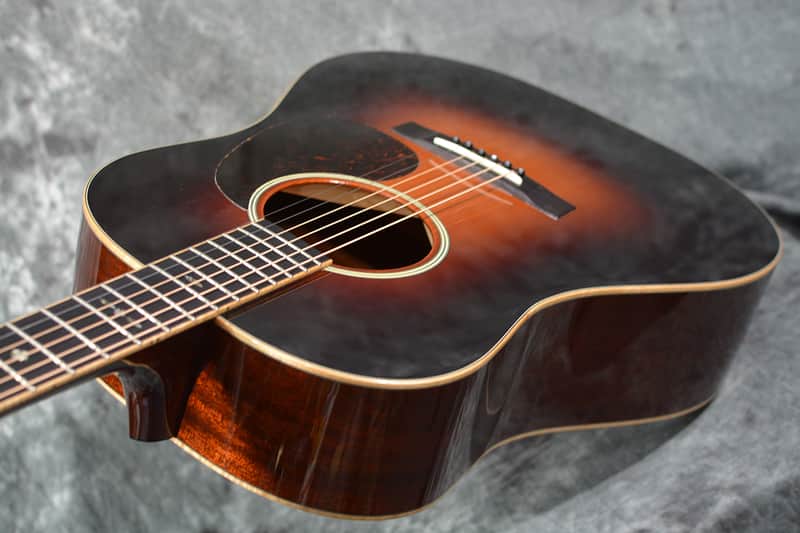 Huss & Dalton DS Custom 14 Fret Adirondack Red Spruce & Mahogany Dreadnought Acoustic Electric Sunburst
