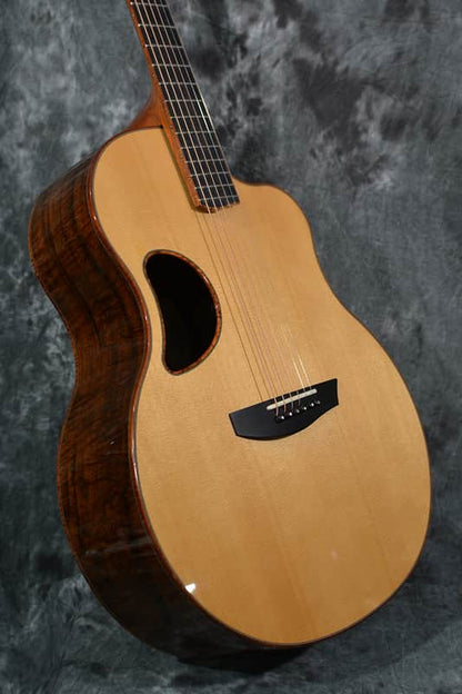 McPherson MG 4.5 Acoustic Electric Heavily Figured Walnut Back & sides w Spruce top 2010