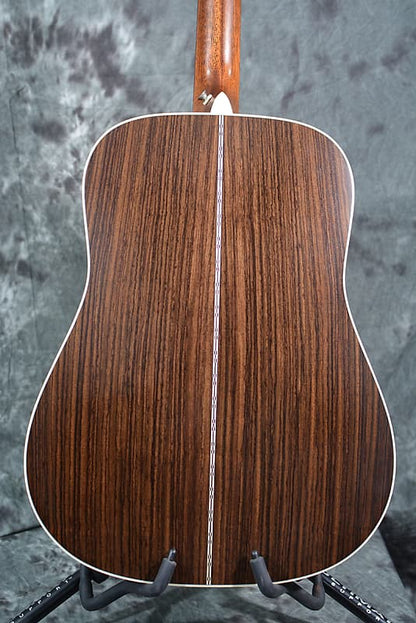Martin D-28 Street Legend 2024 Distressed Natural