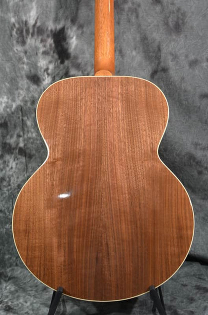 Gibson SJ-200 Studio Walnut Natural Jumbo