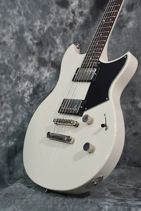 Yamaha Revstar Element RSE20 Vintage White
