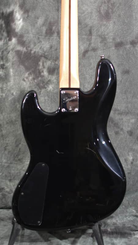 Squier Frank Bello Signature P Jazz Bass Skull Graphic w Deluxe Gigbag