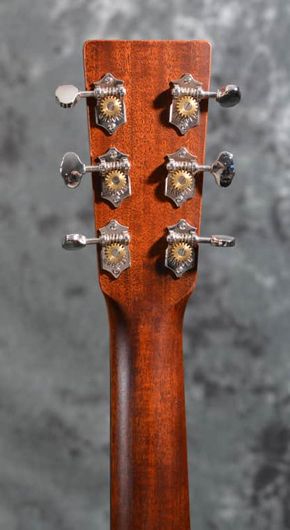 Martin 16 Series GPC-16E Grand Performance Mahogany