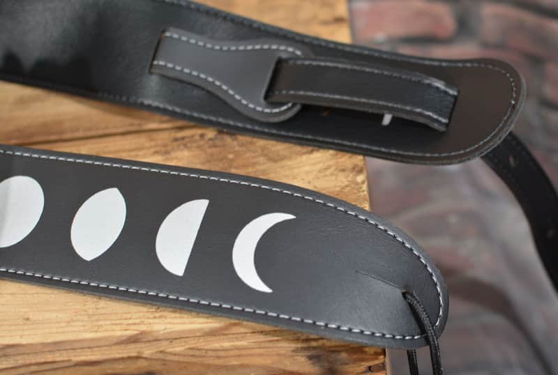 Martin Molly Tuttle Signature Strap