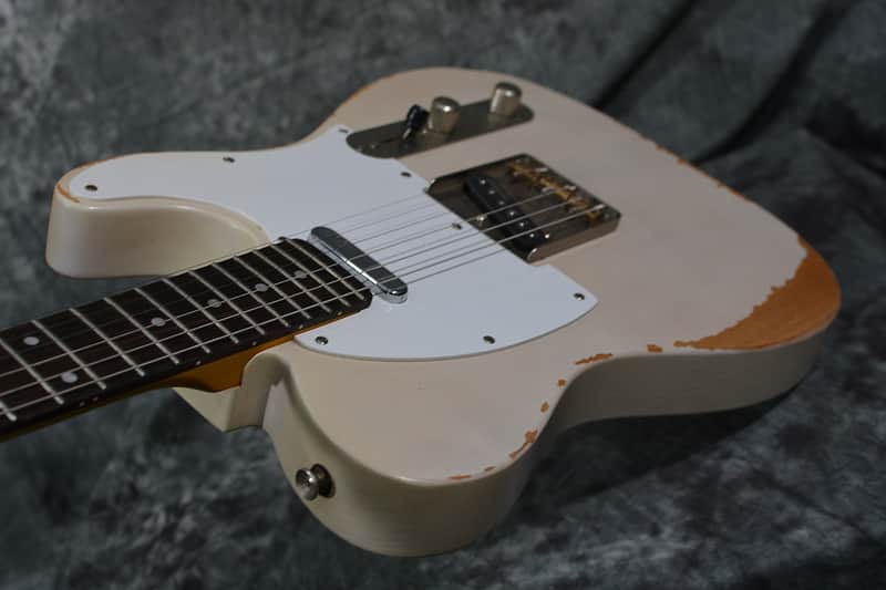 Vintage V62 Icon series Tele Distressed White Blonde relic finish