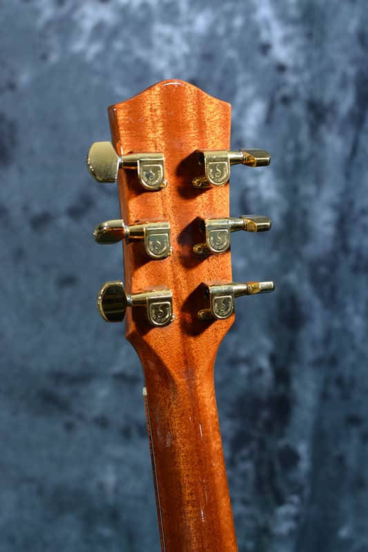 McPherson MG 4.5 Acoustic Electric Heavily Figured Walnut Back & sides w Spruce top 2010
