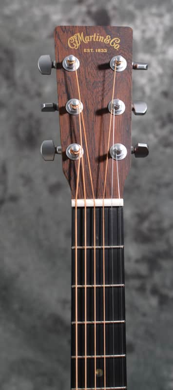 Martin Junior Series 000C-Jr E Cutaway