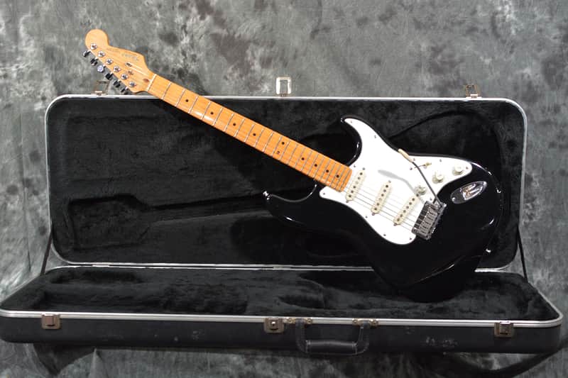 Fender American Standard Stratocaster Vintage 1987 E4 Black
