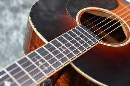 Huss & Dalton DS Custom 14 Fret Adirondack Red Spruce & Mahogany Dreadnought Acoustic Electric Sunburst