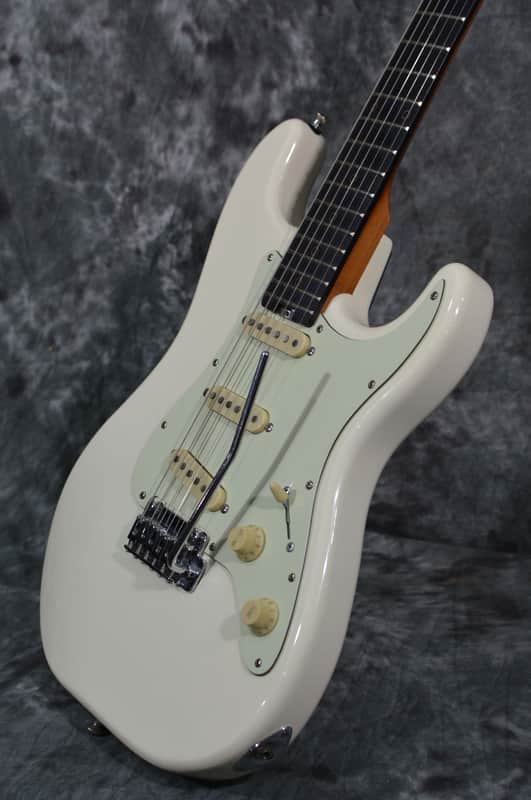 Schecter Nick Johnston Traditional SSS Atomic Snow Diamond Series