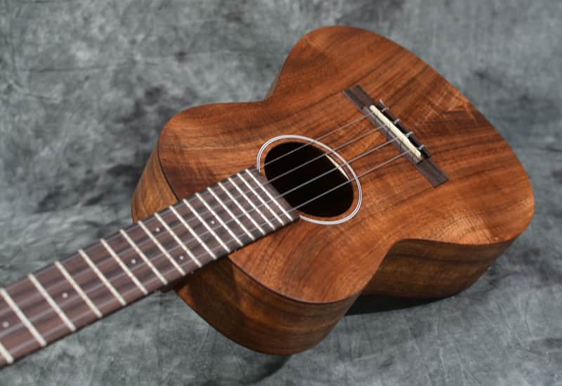 Martin T1K Ukulele Tenor Size Koa Body