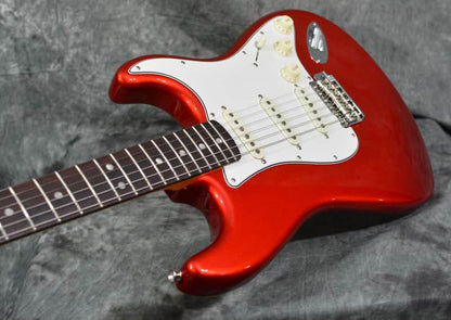 Fender American Vintage II 1965 Stratocaster Candy Apple Red