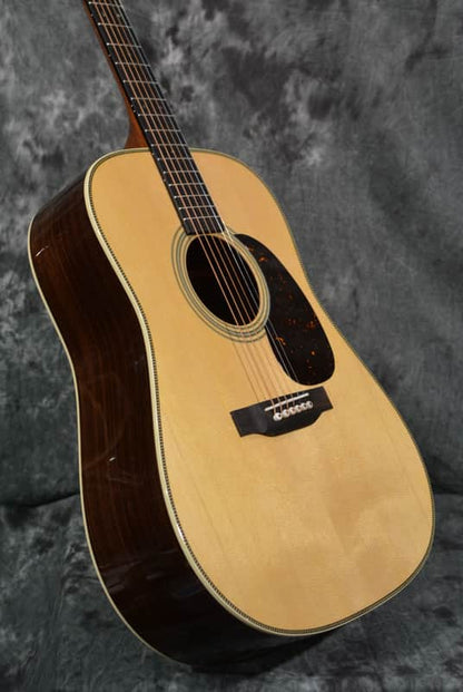 Martin Standard Series HD-28 Dreadnought