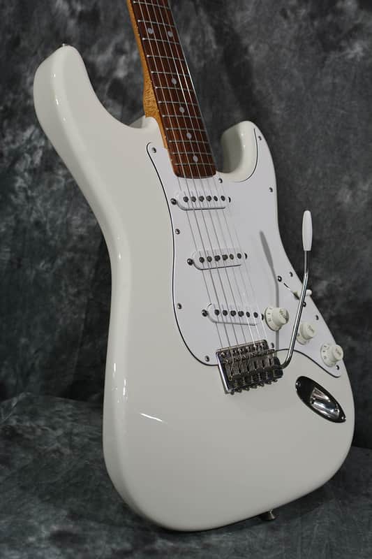 Squier Waynes World Limited Edition Fender Japan Stratocaster Vintage 1992 Olympic White