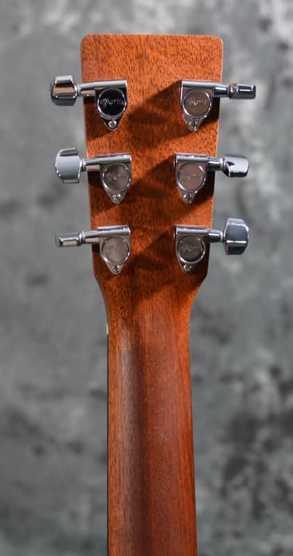 Martin DJR-10 Dreadnought Junior