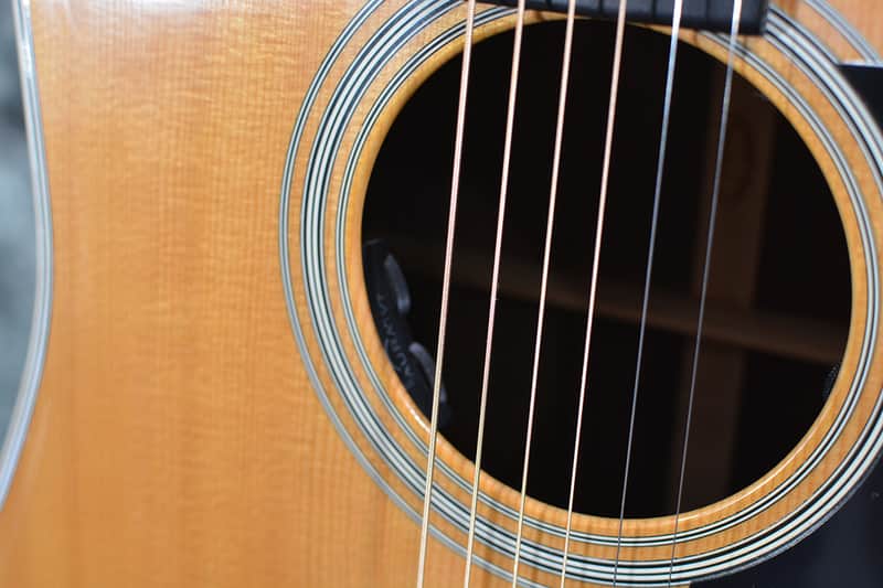 Martin DC-28e Acoustic Electric Cutaway D-28 Dreadnought Centennial 2016